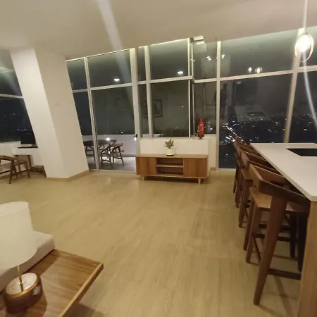 Hermoso Penthouse Vistas Espectacular Quito Exterior photo