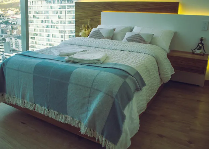 Hermoso Penthouse con jardín, piscina Piso 23 viista espectacular